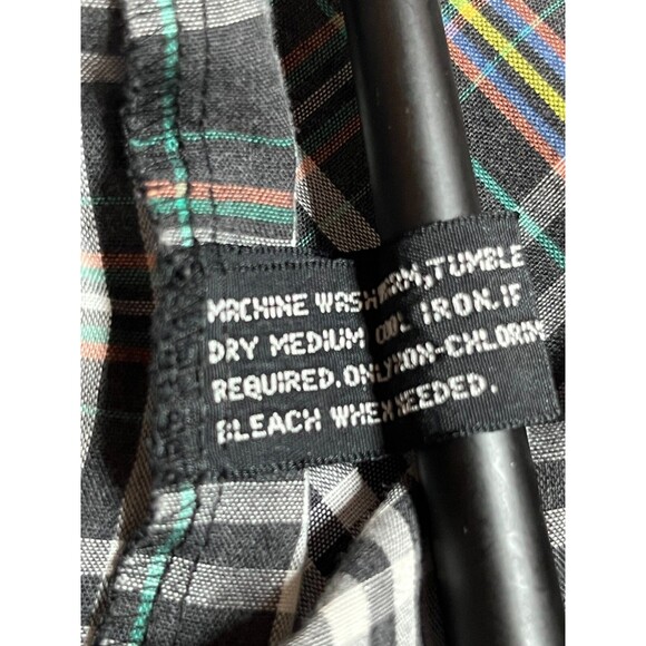Black & Multicolored Lightweight Plaid LS Button Up Mens L 16-16.5 - Picture 6 of 7